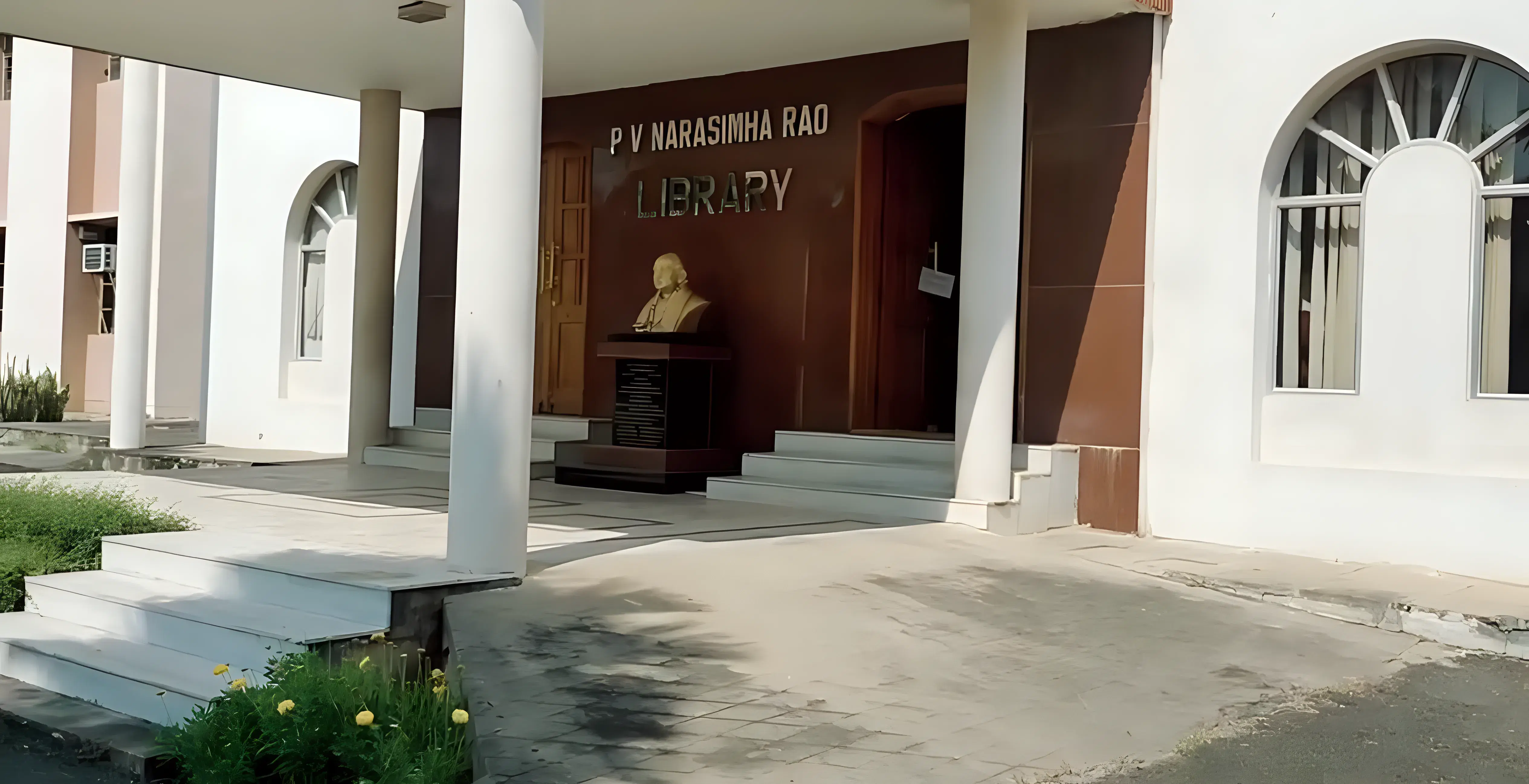 Kavikulguru Institute of Technology and Science Nagpur library photo 2
